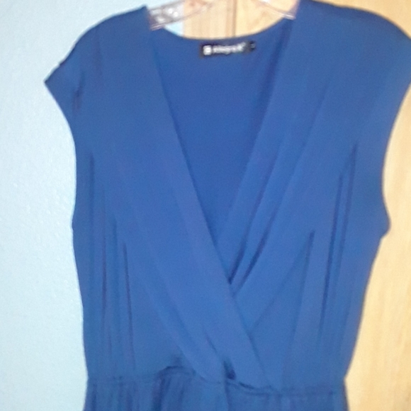 Blue dress - Picture 2 of 3